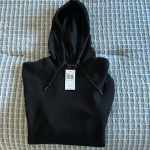 Michael Kors  blacker thermal men’s pullover . NWT . Small
